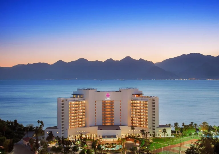 Akra Hotel