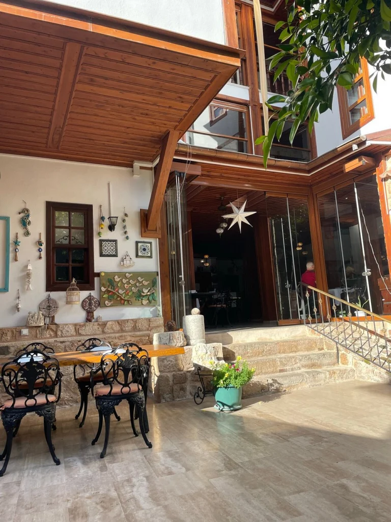 White Garden Hotel