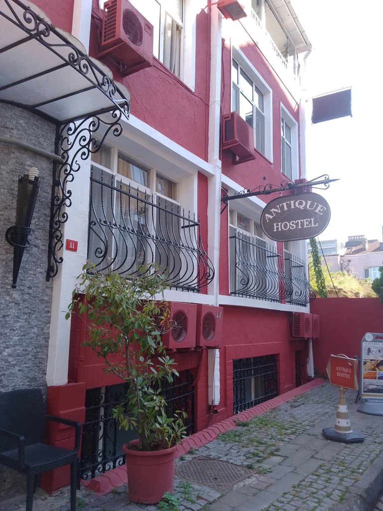 Antique Hostel