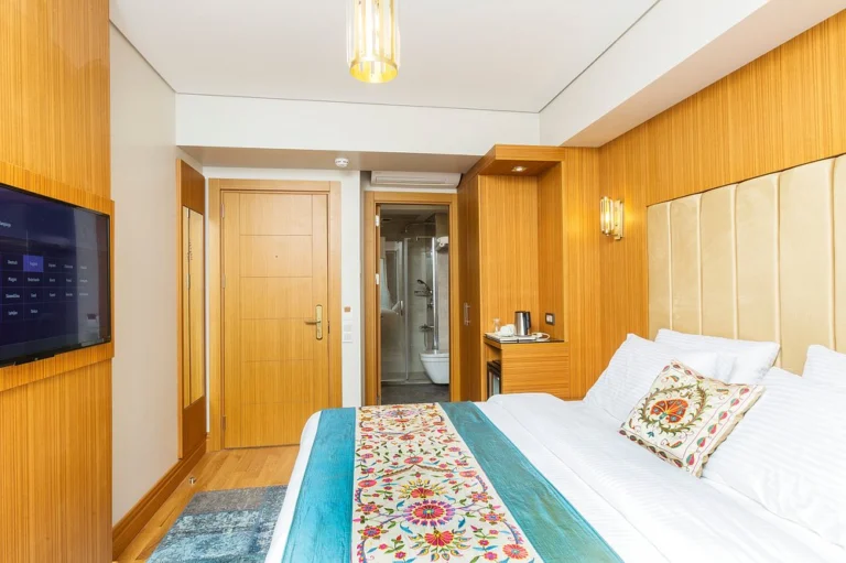 Obelisk Hotel & Suites photo 4
