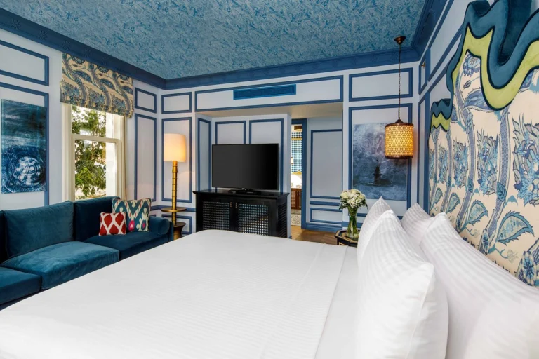 Hagia Sofia Mansions Istanbul, Curio Collection by Hilton
