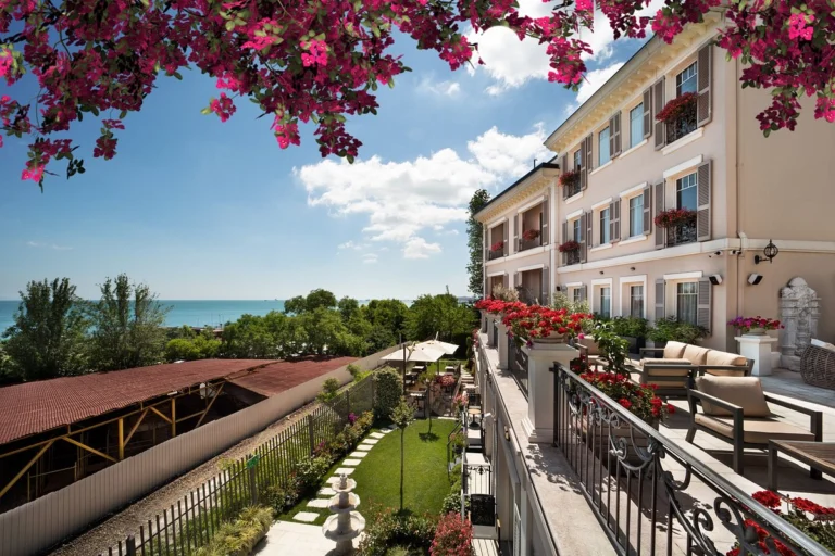 Mula Hotel photo 4