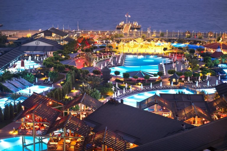 Limak Lara Deluxe Hotel & Resort