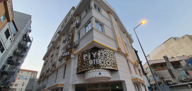 Piyes Otel
