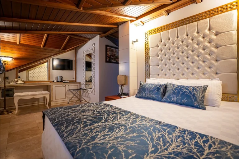Castle Old Town Hotel photo 2