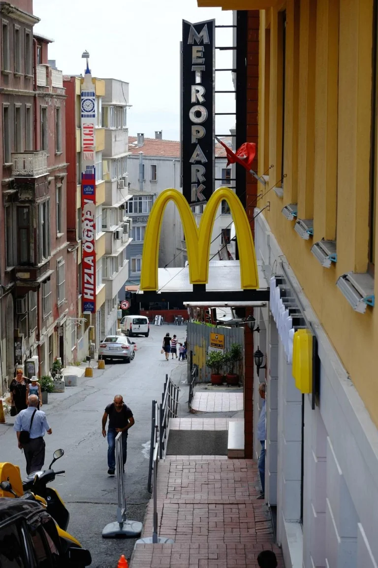 Taksim Metropark Hotel