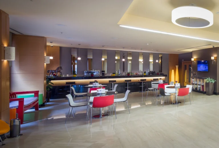 Midtown Hotel