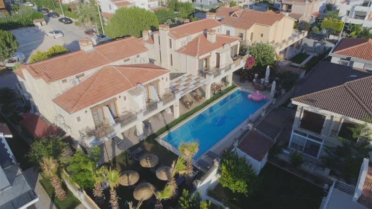 Alacati Fizzio Hotel