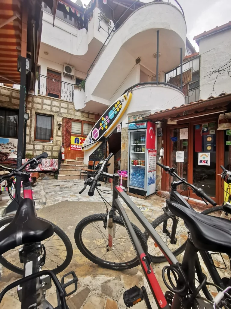 Anz Guest House Pansiyon