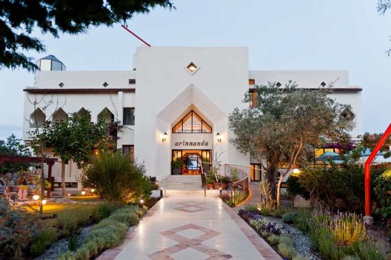 Arinnanda Hotel