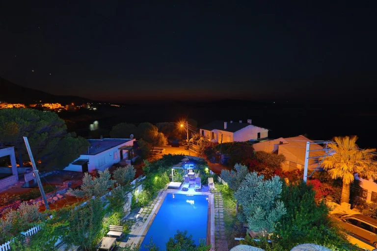 Arya Karaburun Beach & Otel