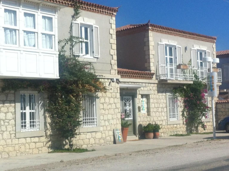 Alacati Cadde 75 Luxury Hotel
