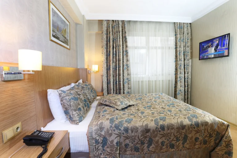 Riva Hotel Alsancak photo 4