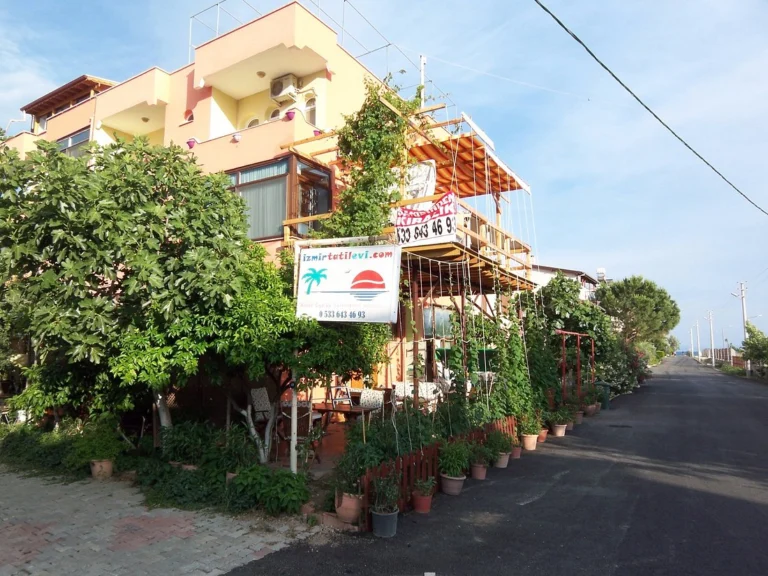 Izmir Tatil Evi