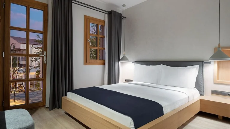 Mellow Blue Hotel & Restaurant photo 4