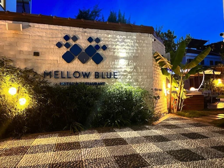 Mellow Blue Hotel & Restaurant