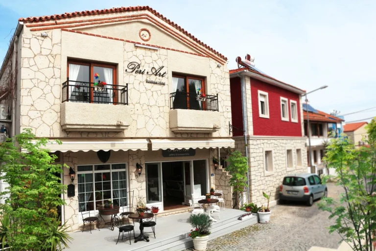 Peri Art Hotel