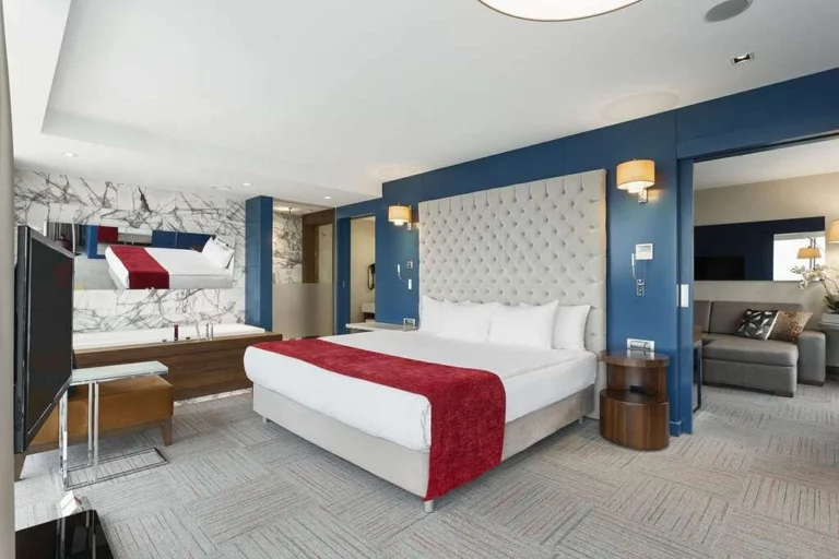 Ramada Encore by Wyndham Izmir photo 4