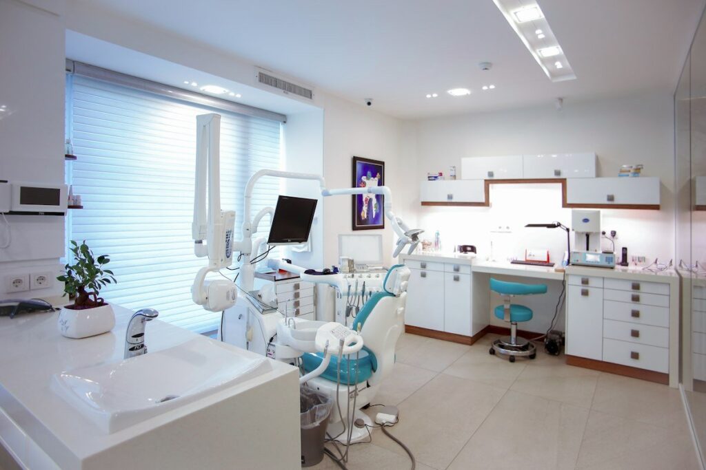 Dental Implants in Turkey Cost: All-on-4 & Full Mouth Guide